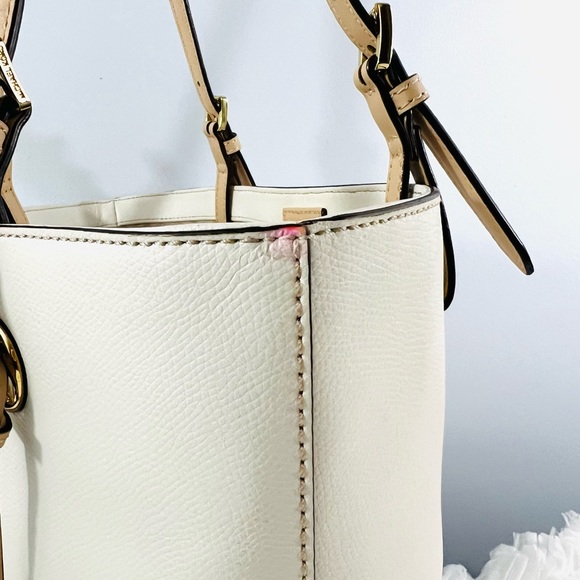 Michael Kors Jet Set Bucket Tote Bag - Picture 11 of 16